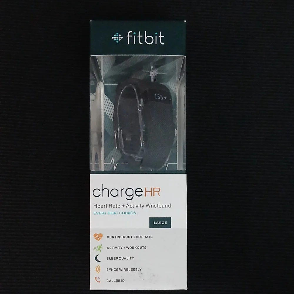 Fitbit Charge HR Smartwatch in Black